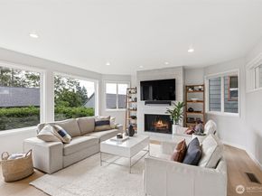 6214 52nd Avenue NE, Seattle WA 98115
