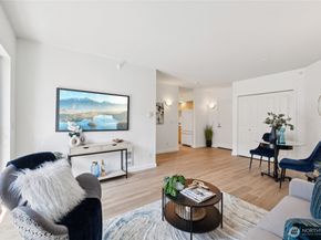 2331 42nd Avenue SW 414, Seattle WA 98116