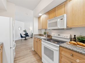 2331 42nd Avenue SW 414, Seattle WA 98116