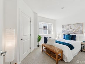 2331 42nd Avenue SW 414, Seattle WA 98116
