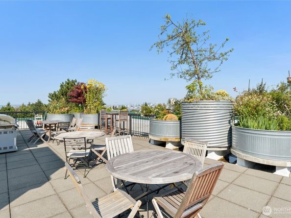 2331 42nd Avenue SW 414, Seattle WA 98116