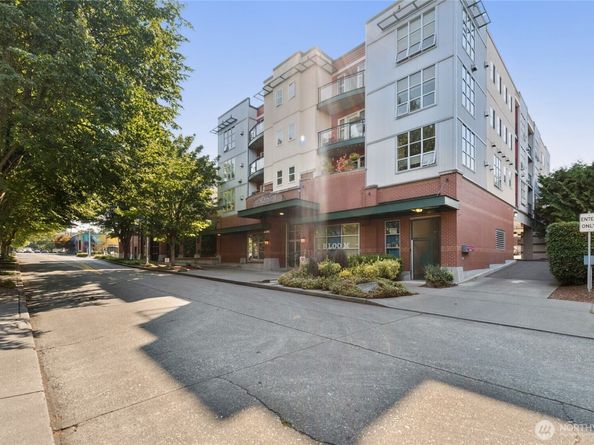 2331 42nd Avenue SW 414, Seattle WA 98116