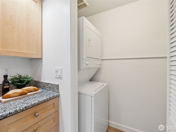 2331 42nd Avenue SW 414, Seattle WA 98116