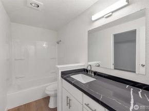 15749 NE 18th Street B8, Bellevue WA 98008