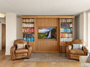 521 5th Avenue W 1003, Seattle WA 98119