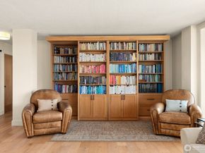 521 5th Avenue W 1003, Seattle WA 98119