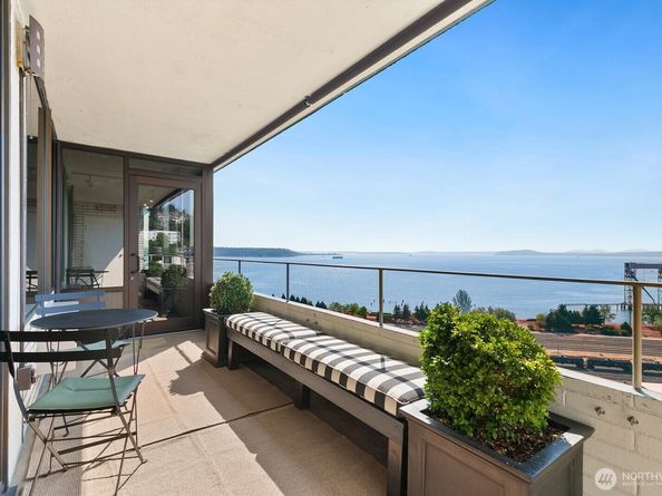 521 5th Avenue W 1003, Seattle WA 98119
