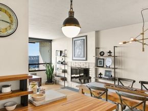 521 5th Avenue W 1003, Seattle WA 98119