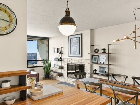 521 5th Avenue W 1003, Seattle WA 98119