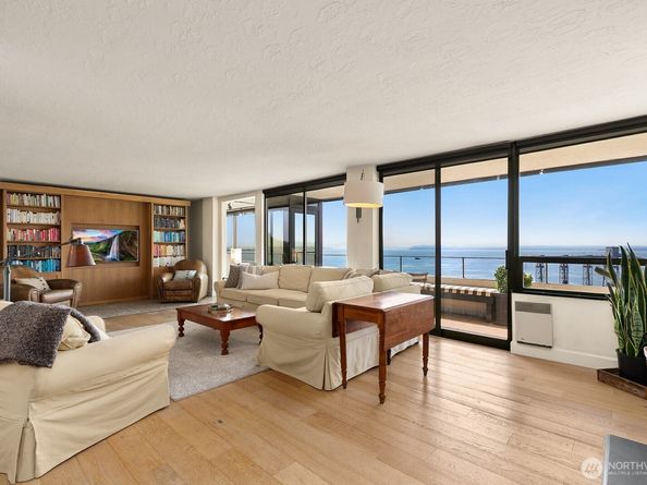 521 5th Avenue W 1003, Seattle WA 98119