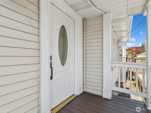 1316 N 77th Street, Seattle WA 98103