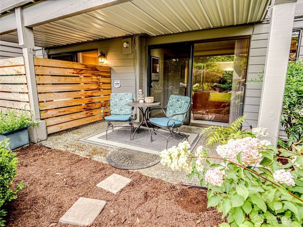 15000 Village Green Drive 4, Mill Creek WA 98012