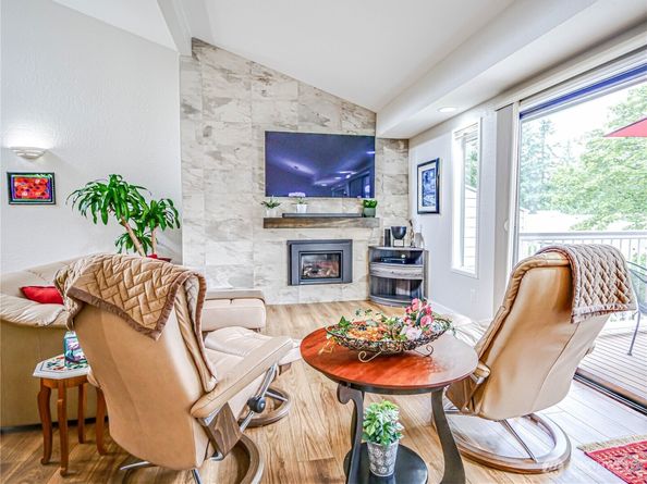 15000 Village Green Drive 4, Mill Creek WA 98012