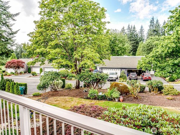 15000 Village Green Drive 4, Mill Creek WA 98012