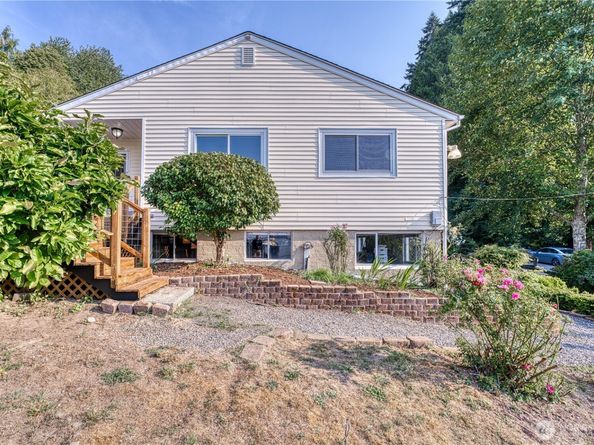 1355 Ahlstrom Road E, Port Orchard WA 98366