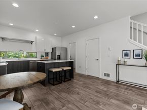 4264 S Greenbelt Station Drive, Seattle WA 98118