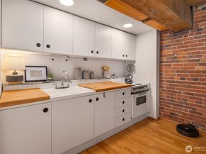 1507 Western Avenue R501, Seattle WA 98121