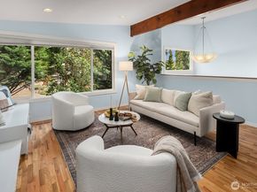 909 110th Avenue SE, Bellevue WA 98004