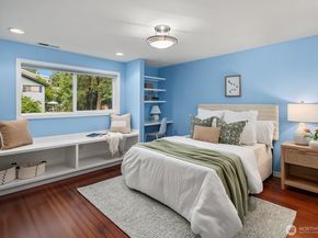 909 110th Avenue SE, Bellevue WA 98004