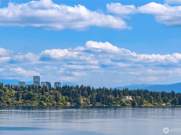 1620 43rd Avenue E 5B, Seattle WA 98112