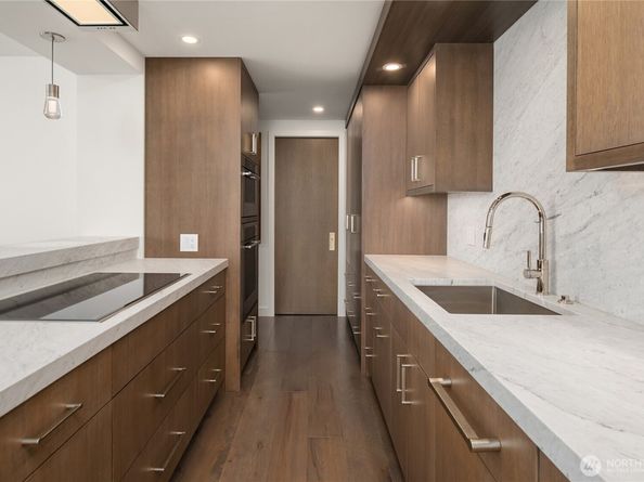 1620 43rd Avenue E 5B, Seattle WA 98112