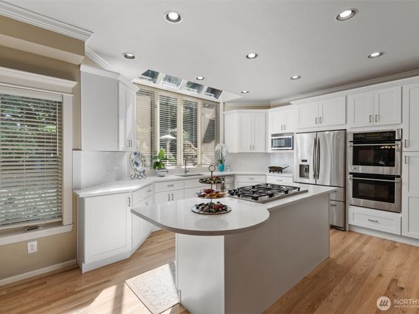 7214 204th Drive NE, Redmond WA 98053