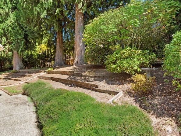 7214 204th Drive NE, Redmond WA 98053