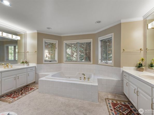 7214 204th Drive NE, Redmond WA 98053