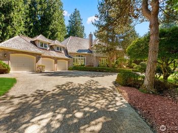 7214 204th Drive NE
