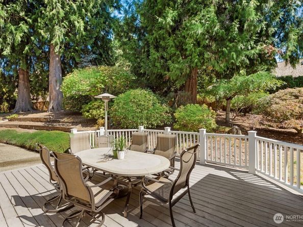 7214 204th Drive NE, Redmond WA 98053
