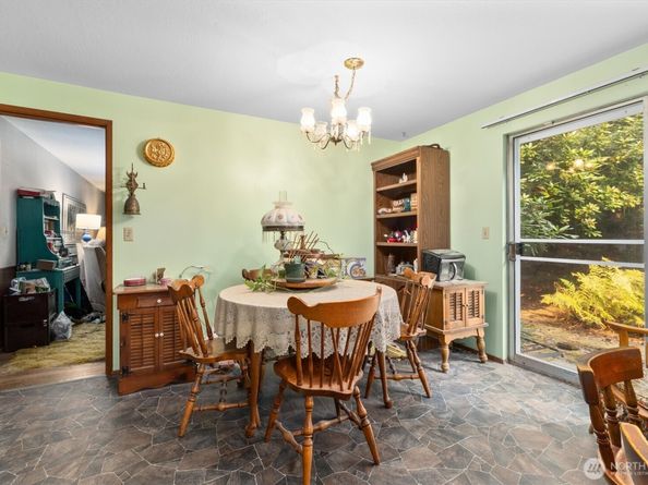 14824 119th Avenue NE, Kirkland WA 98034