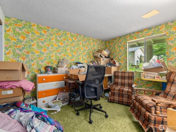 14824 119th Avenue NE, Kirkland WA 98034