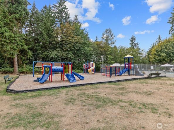 14824 119th Avenue NE, Kirkland WA 98034