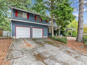 14824 119th Avenue NE, Kirkland WA 98034