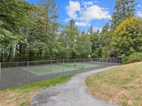 14824 119th Avenue NE, Kirkland WA 98034