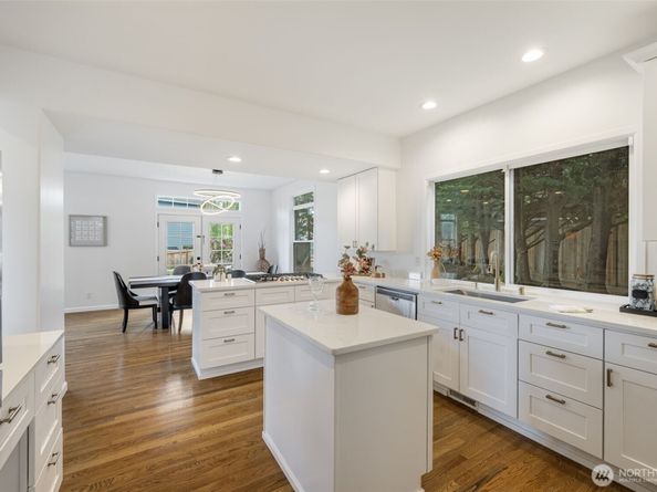 20347 86th Place NE, Bothell WA 98011