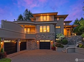 1044 89th Ave NE, Bellevue WA 98004