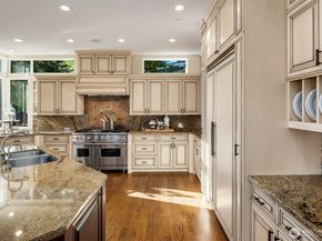 1044 89th Ave NE, Bellevue WA 98004