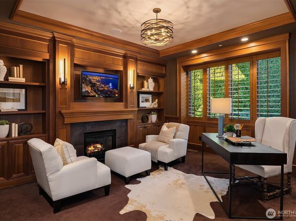 1044 89th Ave NE, Bellevue WA 98004