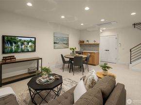 8231 122nd Avenue NE, Kirkland WA 98033