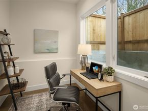 8231 122nd Avenue NE, Kirkland WA 98033