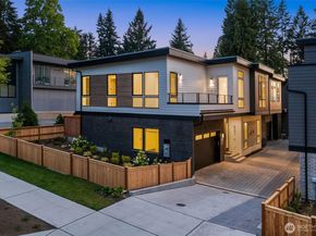 8231 122nd Avenue NE, Kirkland WA 98033