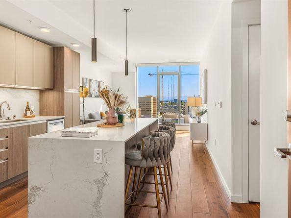 800 Columbia Street 2007, Seattle WA 98104