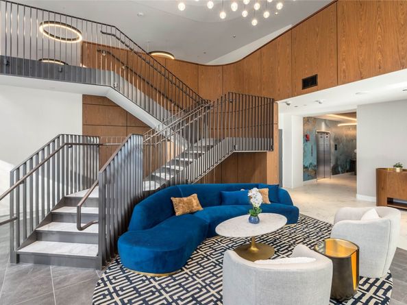 800 Columbia Street 2007, Seattle WA 98104