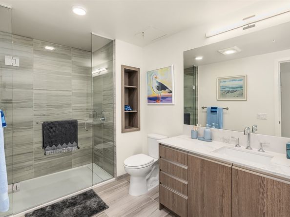 800 Columbia Street 2007, Seattle WA 98104