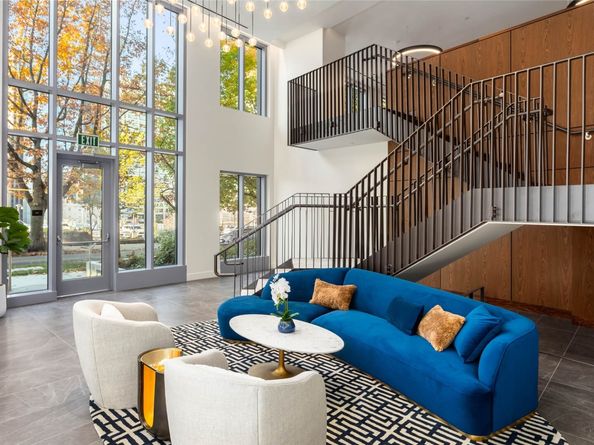 800 Columbia Street 2007, Seattle WA 98104