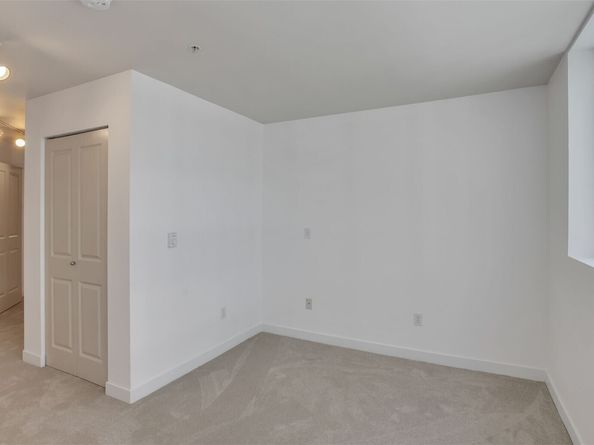 300 110th Avenue NE 605, Bellevue WA 98004