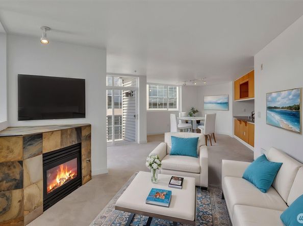 300 110th Avenue NE 605, Bellevue WA 98004