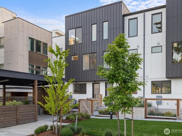 6614 Carleton Avenue S B, Seattle WA 98108