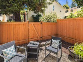 12024 101st Avenue NE E3, Kirkland WA 98034